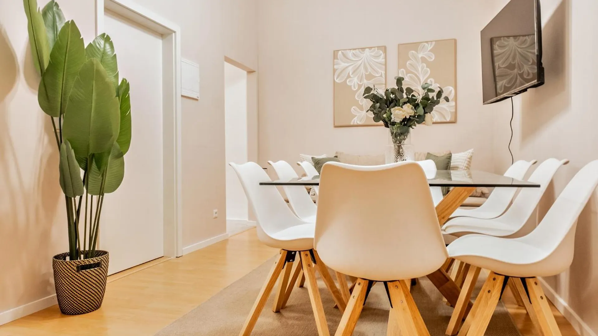 Stylish Und Zentral I 6 Minuten Zur U4 Friedensbruecke Vienna Apartment