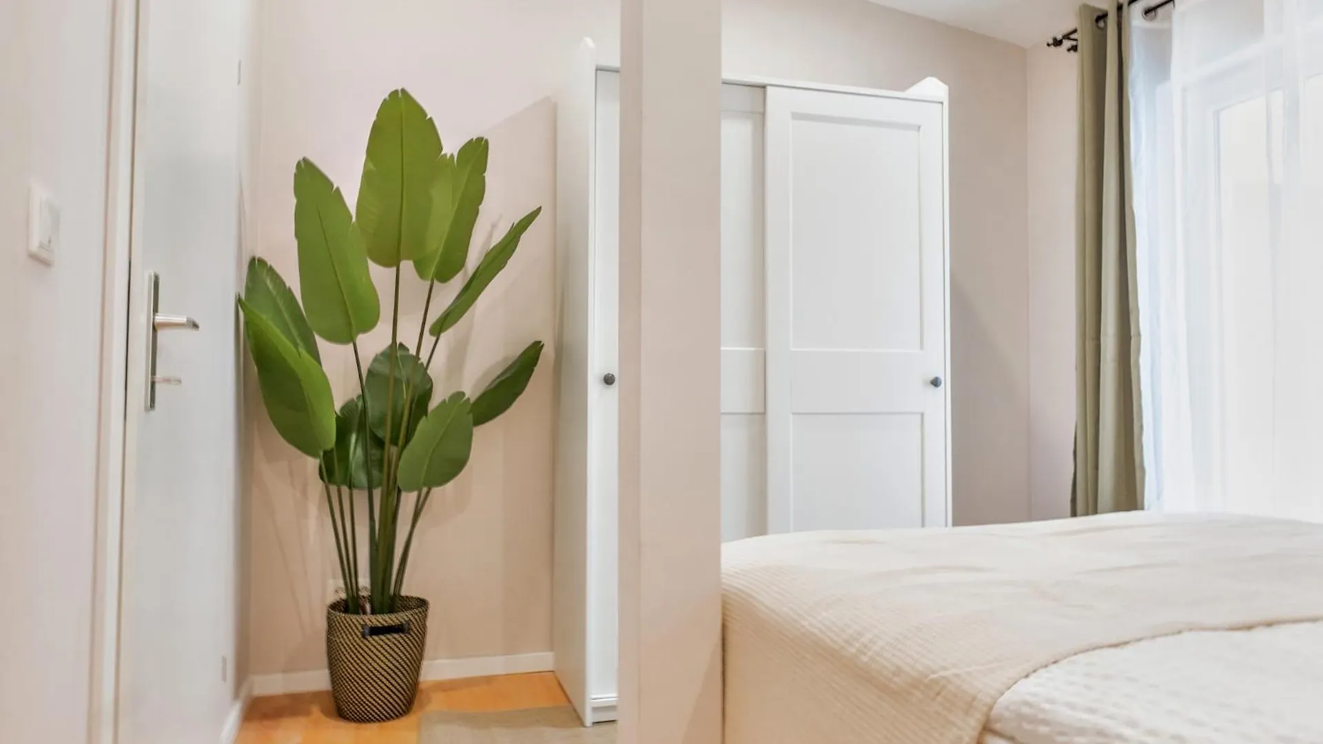 Apartment Stylish Und Zentral I 6 Minuten Zur U4 Friedensbruecke Vienna