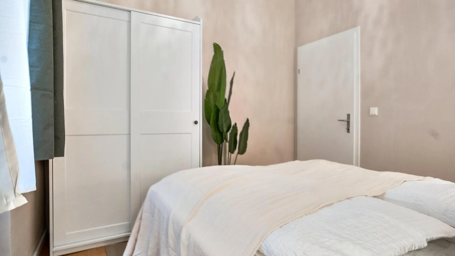 Apartment 8 Minuten Nach Augarten I 7 Minuten Zur Metro I Wlan Vienna Austria