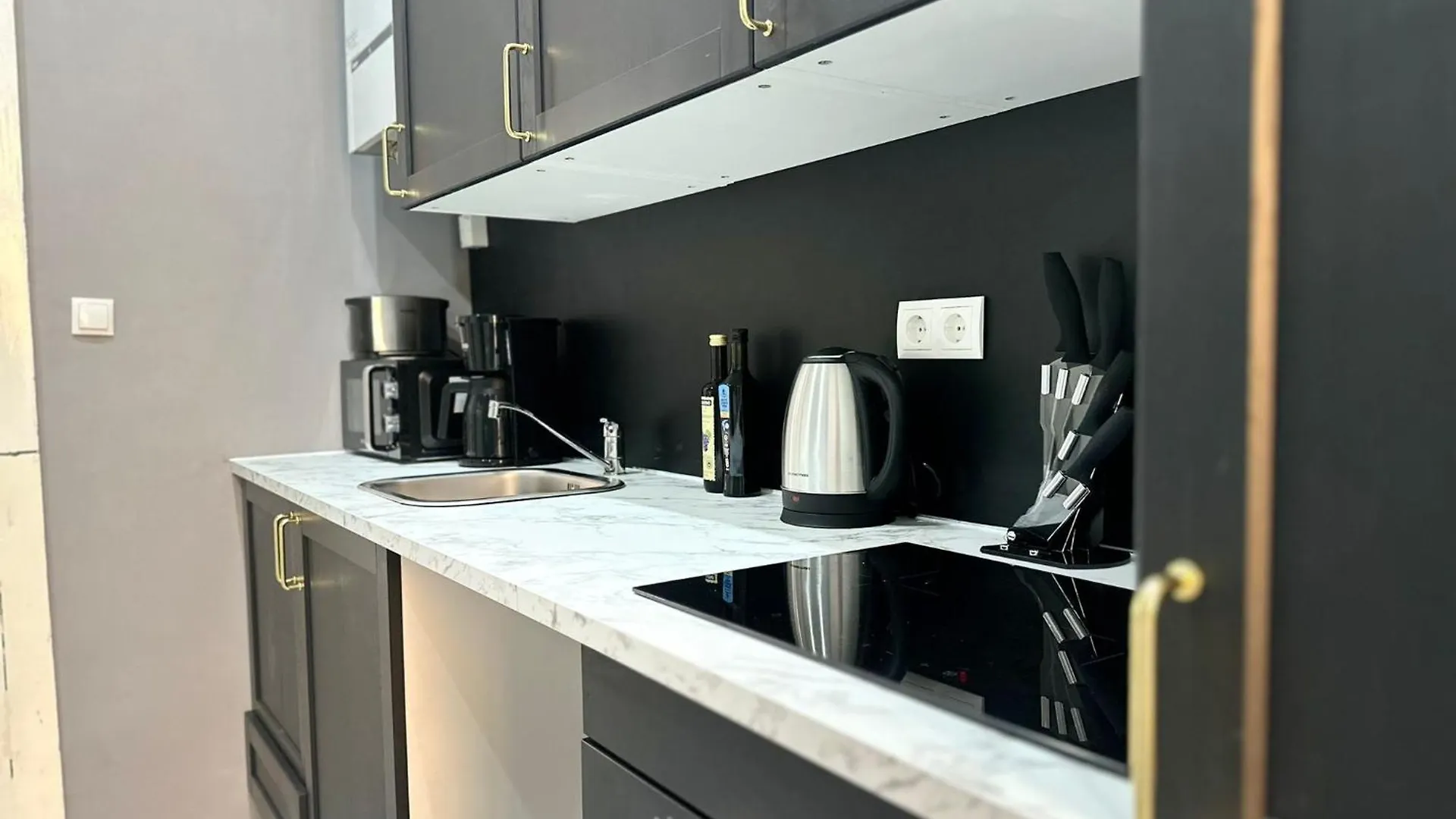 Stylish Und Zentral I 6 Minuten Zur U4 Friedensbruecke 维也纳